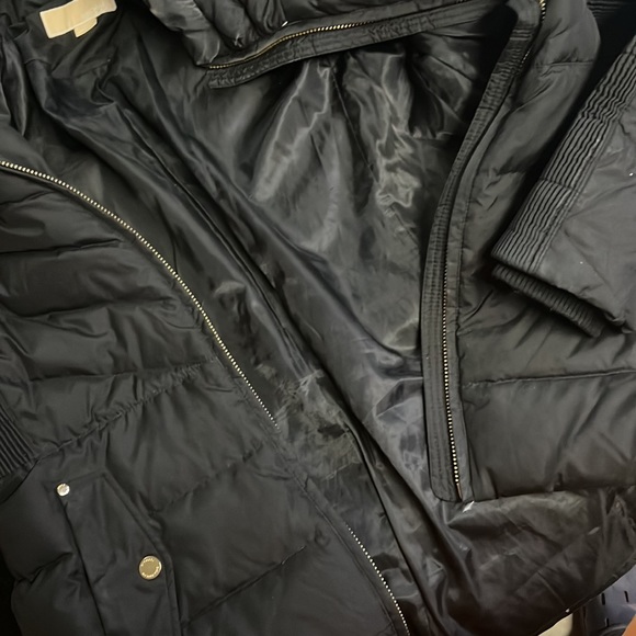 Nice coat - Picture 2 of 2